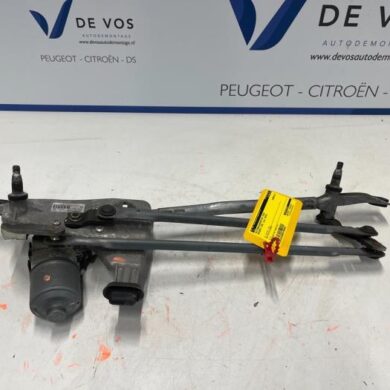 Peugeot 308  Front wiper motor 2016 9810327980