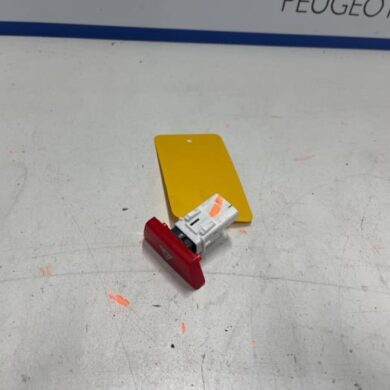 Peugeot 107 1.0 12V Panikbeleuchtung Schalter 2013 6490NG