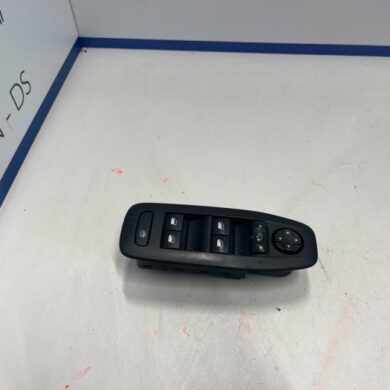 Peugeot 2008 1.6 BlueHDi 120 Combischakelaar ramen 2015 96749624ZD