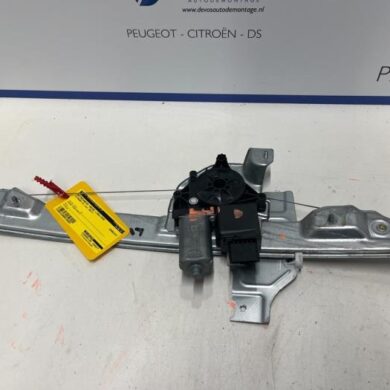 Citroen C3 1.2 12V e-THP PureTech 110 Ruitmechaniek 4Deurs links-voor 2017 9812081680-9830478980