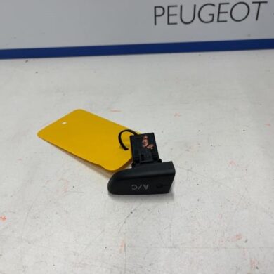 Peugeot 107 1.0 12V Airco Schakelaar 2013 6554KX