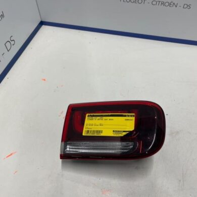 Citroen C4 Cactus 1.2 PureTech 110 12V Achterlicht links 2018 9824578480