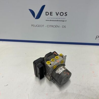 Citroen Berlingo 1.5 BlueHDi 100 ABS pump YHY 2020 1673593580