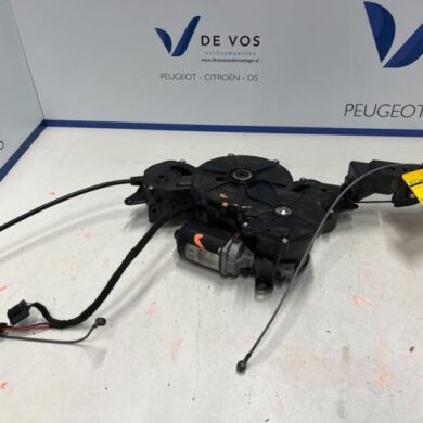 Peugeot 807 2.0 HDi 16V 136 FAP Schuifdeur motor rechts 2011 9138C3