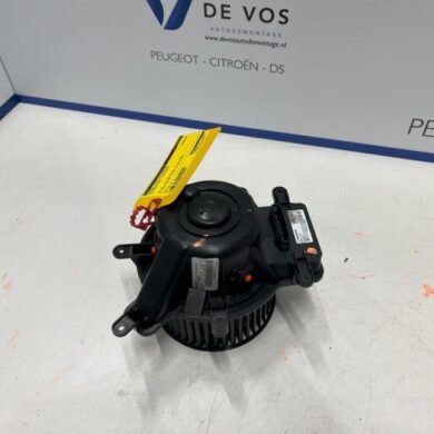 Citroen DS5  Heating and ventilation fan motor 2014 6441CP