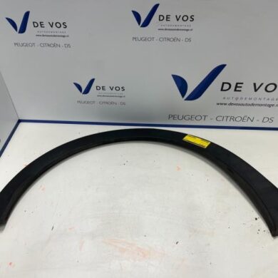 Opel Grandland X 1.6 CDTi 120 Wheel arch strip 2018 YP000309XT