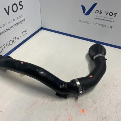 Peugeot 308  Turbo hose 5G06 2021 9820116080