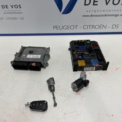 Citroen C4 Cactus 1.2 PureTech 110 12V Computer Motormanagement HNZ 2018 9819269980-1636054480-1677652480