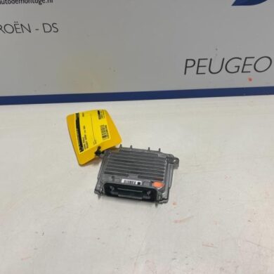 Peugeot Expert 2.0 Blue HDi 180 16V Xenon module 2020 9806086580