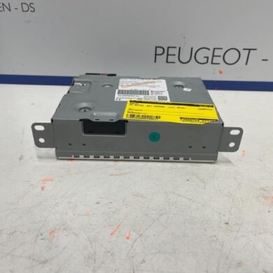 DS Automobiles DS7 Crossback  Radio 2018 9828666080-1684961780