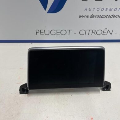Peugeot 5008 1.5 BlueHDi 130 Interior display YHZ 2018 9828418380-9830424280