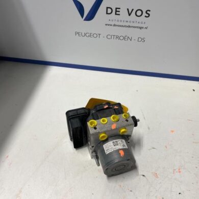 Peugeot 5008  ABS pump 5GY 2021 1647875580