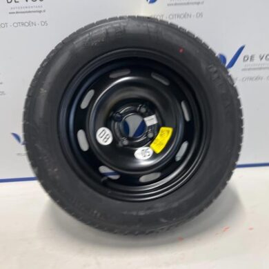 Citroen C3 1.2 12V e-THP PureTech 110 Velg + Band 2019