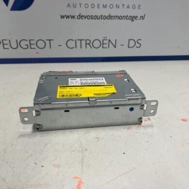 Peugeot 308 1.2 12V e-THP PureTech 130 Radio 2015 1613170480-1631954680-9810473580