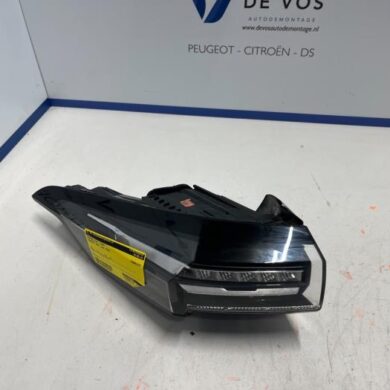 Peugeot 308  Rücklicht links 2021 9835299480