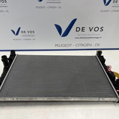 Peugeot 308  Radiator 5G06 2021 9678711180