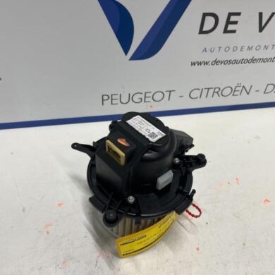 DS Automobiles DS7 Crossback  Kachel Ventilatiemotor 2018 9821292180