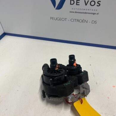 Peugeot 308  Additional water pump 2021 9818812580-9818813480