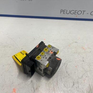 Peugeot 2008 1.2 Vti 12V PureTech 82 ABS pump HMZ 2014 1611535580-1611746880-9809312480
