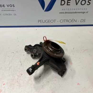 Peugeot 5008  Achsschenkel rechts vorne 2021 1647857080