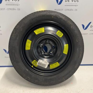 Peugeot 308 1.2 12V e-THP PureTech 130 Wheel + tyre 2015