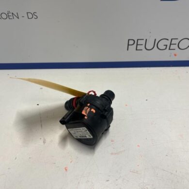 Peugeot 308  Additional water pump 2021 9823813380