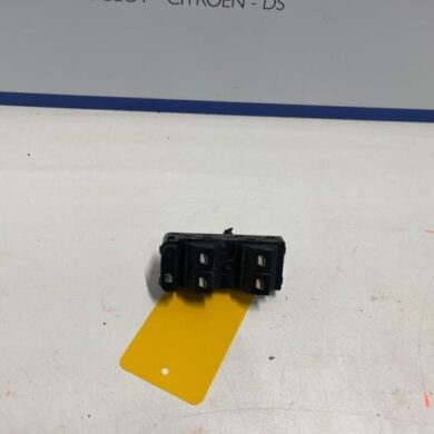 Citroen C3 1.2 Vti 12V PureTech Multi-functional window switch 2017 98148907ZD