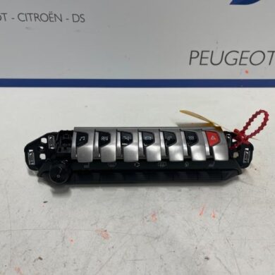 Peugeot 5008  Switch 2021 98249154DX