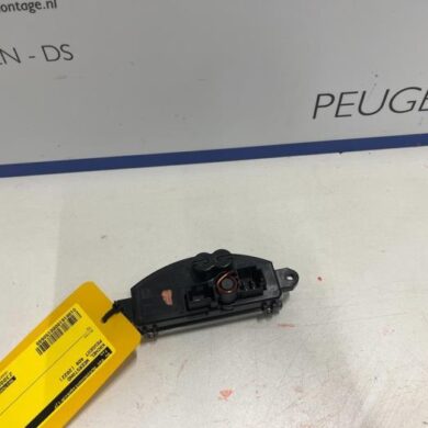 Peugeot 408 1.2 Hybrid 136 Heater resistor 2022 9837609580