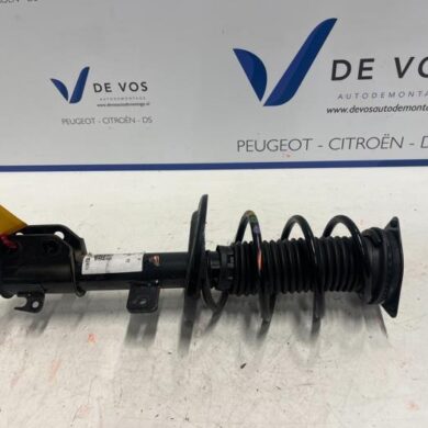 Peugeot 208 1.2 Vti 12V PureTech 100 Schokdemperpoot rechts-voor 2022 9831168980