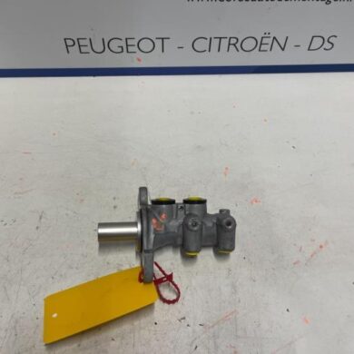 Peugeot 208 1.2 Vti 12V PureTech 100 Hoofdremcilinder HNE 2022 1655488880