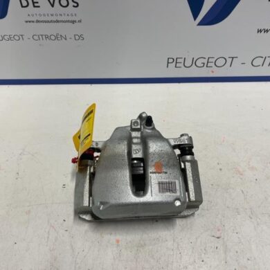 Peugeot 208 1.2 Vti 12V PureTech 100 Front brake calliper, left HNE 2022 1648321580