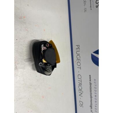 Peugeot 207  Seatbelt tensioner, right 2007 8975JW