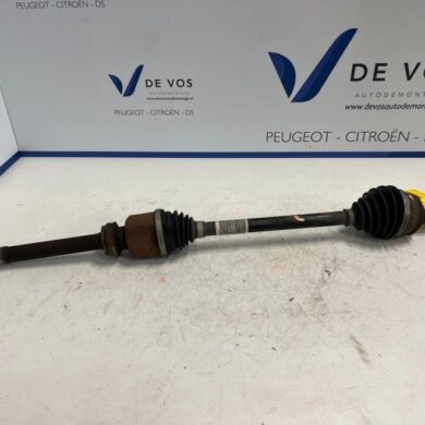 Peugeot 308 1.5 BlueHDi 130 Aandrijfas rechts-voor YHZ 2018 9815636080-1667425780 20MB53