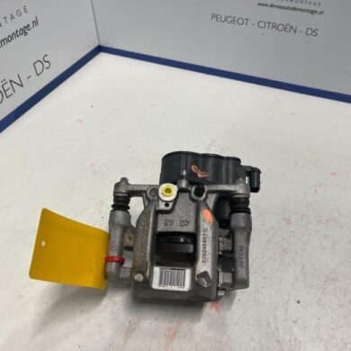 Peugeot 3008 2.0 GT BlueHDi 180 16V Rear brake calliper, right AH01 2022 1608999680-1651758480