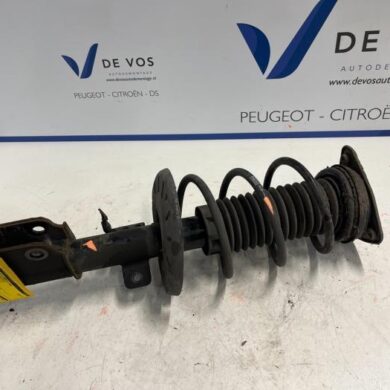 Peugeot 308 1.5 BlueHDi 130 Front shock absorber rod, right 2018 1628565580