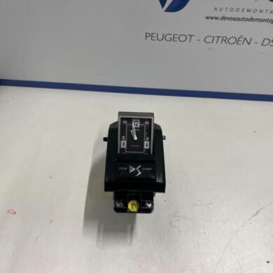 DS Automobiles DS7 Crossback 1.6 16V PureTech 225 Clock 2019 9826888580