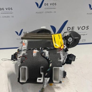 Peugeot 2008 1.2 Vti 12V PureTech 82 Heater housing 2017 1623092480-1623573780