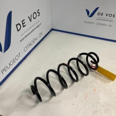 Peugeot 408 1.2 Hybrid 136 Rear coil spring 2022 9848741580