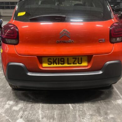 Citroen C3 1.0 Vti 12V PureTech Stoßstange hinten 2019 1618082980-1618083180