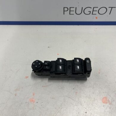 Opel Grandland X 1.5 CDTI 130 Multi-functional window switch 2019 98319739ZD