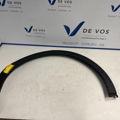 Peugeot 408 1.2 Hybrid 136 Wheel arch strip 2022 98384344XT