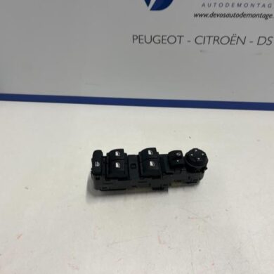Peugeot 308 1.5 BlueHDi 130 Multi-functional window switch 2018 98248414ZD