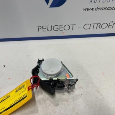 Citroen DS3 1.6 16V VTS THP 155 Rear seatbelt, left 2012 98019948XX