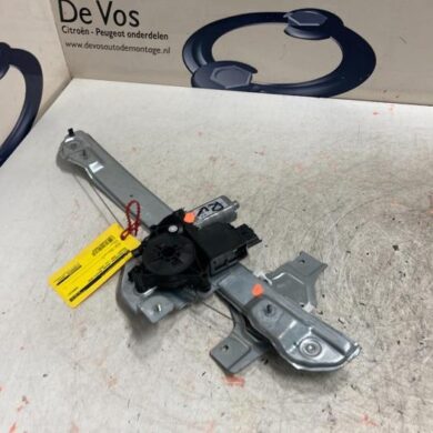 Peugeot 2008 1.2 12V e-THP PureTech 110 Window mechanism 4-door, front right 2018 9816402080