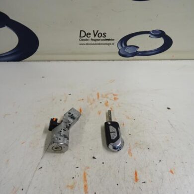 Citroen DS3  Ignition lock + key 2010 4162PT