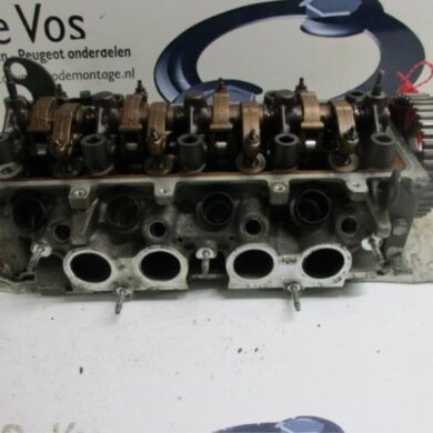 Peugeot 306 1.6i XR,XT,ST Cylinder head NFT 2001 0200AE