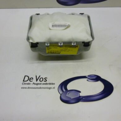 Peugeot 4007 2.2 HDiF 16V Right airbag (dashboard) 2007 8216RJ