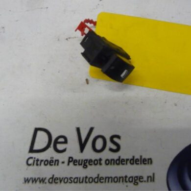 Citroen DS3 1.6 e-HDi Electric window switch 2012 6490FE