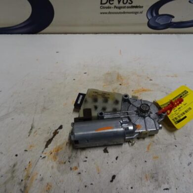 Peugeot 607 2.0 HDiF 16V Sunroof motor 2006 665141